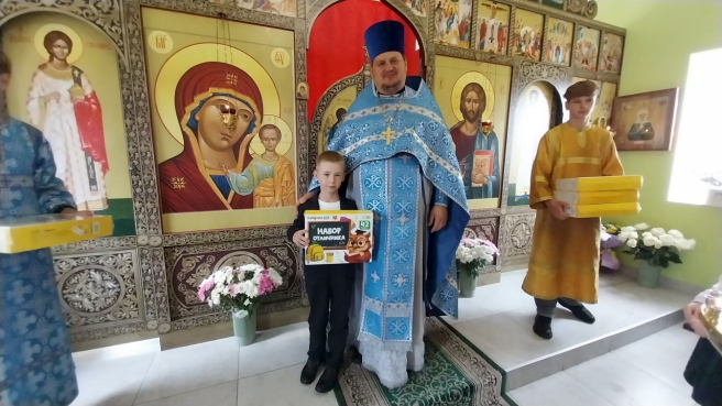 Молебен перед началом нового учебного года в храме святителя Спиридона Тримифунтского города Калинковичи