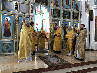 В праздник Рождества Иоанна Предтечи епископ Леонид совершил Литургию в кафедральном соборе святого Архангела Михаила в г. Мозыре