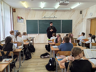 «Красота чистого слова и ценность семейных уз»: встреча со священником Владимиром Лешкевичем