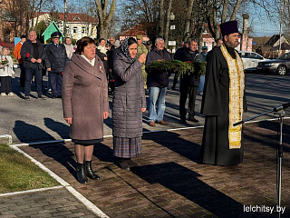 В Симоничах прошел митинг-реквием посвященный памяти неизвестных героев, погибших в годы Великой Отечественной войны