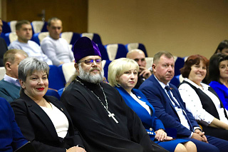 В Петрикове священник принял участие в районном форуме отцов "ОТЕЦ. СЕМЬЯ. БУДУЩЕЕ"