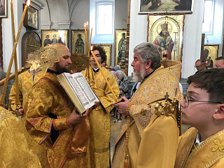 Всенощное бдение в канун праздника святых первоверховных апостолов Петра и Павла