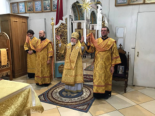 Архиерейское богослужение в неделю 5-ю по Пятидесятнице