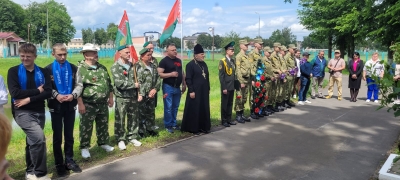 В Брагине священнослужитель принял участие в митинге, посвященном Дню пограничника