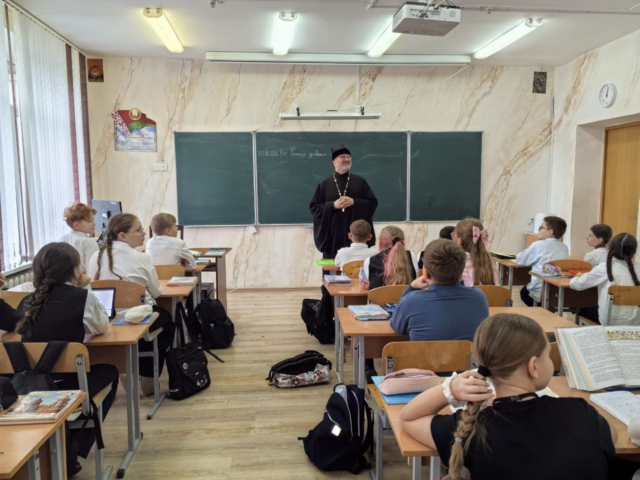 «Красота чистого слова и ценность семейных уз»: встреча со священником Владимиром Лешкевичем
