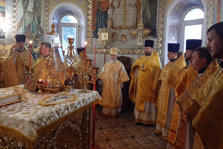В день памяти святителя Феодосия Черниговского правящий архиерей возглавил Литургию в одноименном храме г. Житковичи