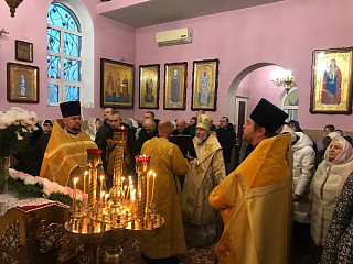 В день памяти святителя Спиридона Тримифунтского правящий архиерей совершил Литургию в Георгиевском храме г. Мозыря