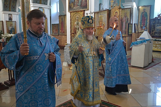 В канун Недели 12-й по Пятидесятнице епископ Леонид совершил Всенощное бдение в кафедральном соборе г. Мозыря