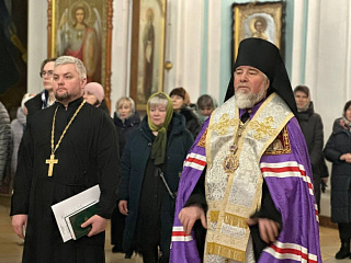Епископ Леонид совершил молебен для делегации от Туровской епархии в XXXIII Международных Рождественских чтениях