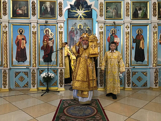 В канун Недели сыропустной епископ Леонид совершил всенощное бдение в кафедральном соборе святого Архангела Михаила в городе Мозыре 