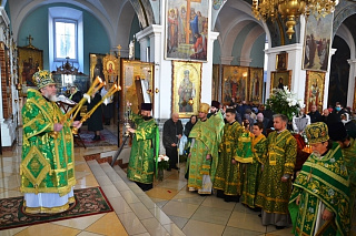 Вход Господень в Иерусалим: праздничное Богослужение в главном храме Туровской епархии