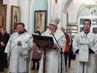 Служение правящего архиерея в Димитриевскую родительскую субботу