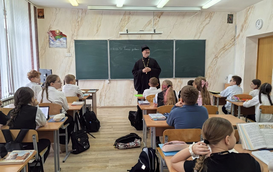 «Красота чистого слова и ценность семейных уз»: встреча со священником Владимиром Лешкевичем