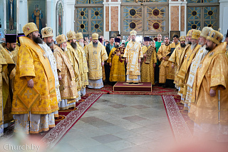 Епископ Леонид принял участие в торжественном богослужении в честь 100-летия со дня преставления Патриарха Тихона
