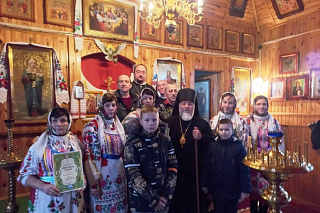 В день памяти первомученика и архидиакона Стефана правящий архиерей совершил Литургию в д. Дзержинск