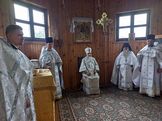 В Неделю 10-ю по Пятидесятнице епископ Леонид совершил Литургию в Михайловском храме агрогородка Лясковичи