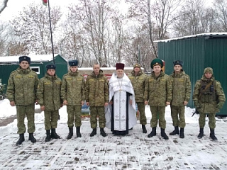 Священнослужитель поздравил воинов-пограничников с Днем памяти их небесного покровителя