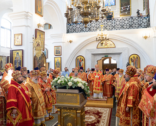 В Свято-Духовом кафедральном соборе г.Минска молитвенно отметили день тезоименитства митрополита Вениамина