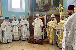 В главном храме Туровской епархии молитвенно отметили престольный праздник