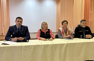 В Брагине священник провел беседу с учащимися о семье и семейных ценностях